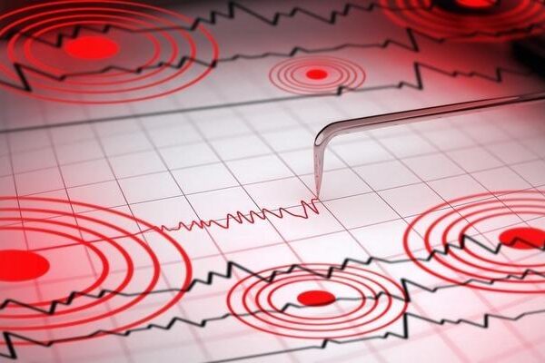 Japonya’da deprem! 6.2 sallandı