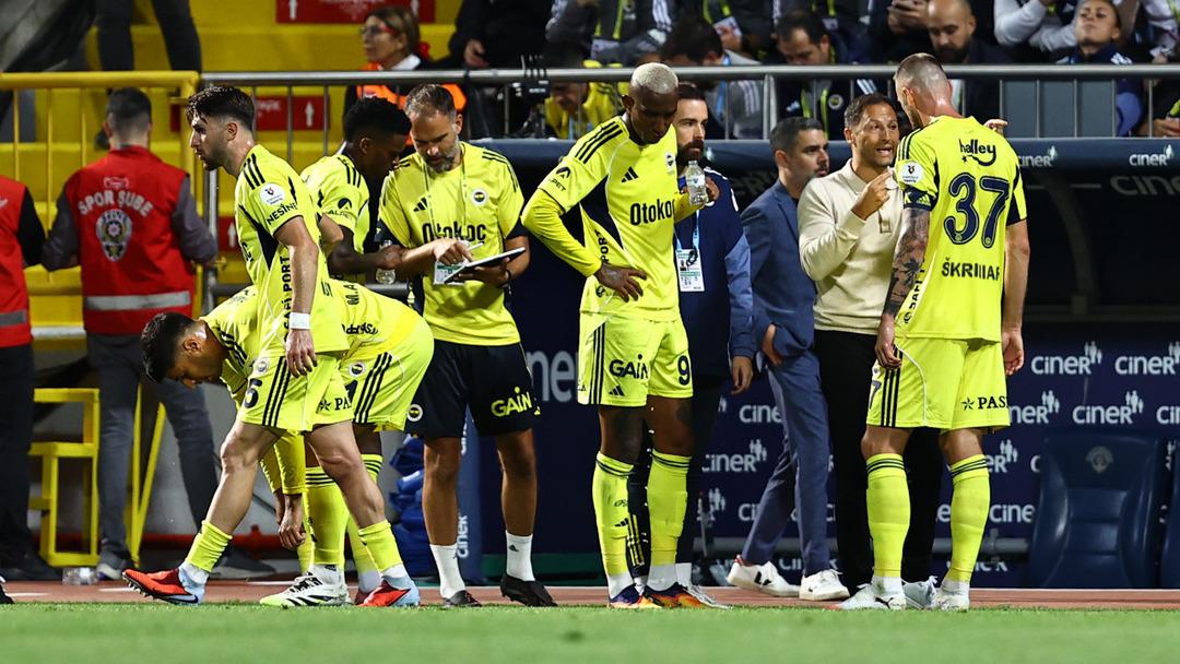 Fenerbahçe Kasmpaşa'yı geçemedi! Nihat Kahveci bu ismi oynadığını söyleyerek uyardı ... Oyuncuları çok eleştirdi ... 3