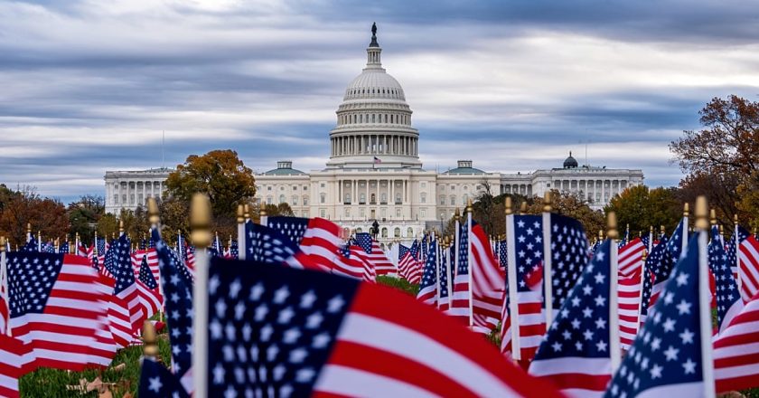 ABD Senatosu hükümetin kapatılmasına son veren tasarıyı kabul etti ve Temsilciler Meclisi’ne gönderdi