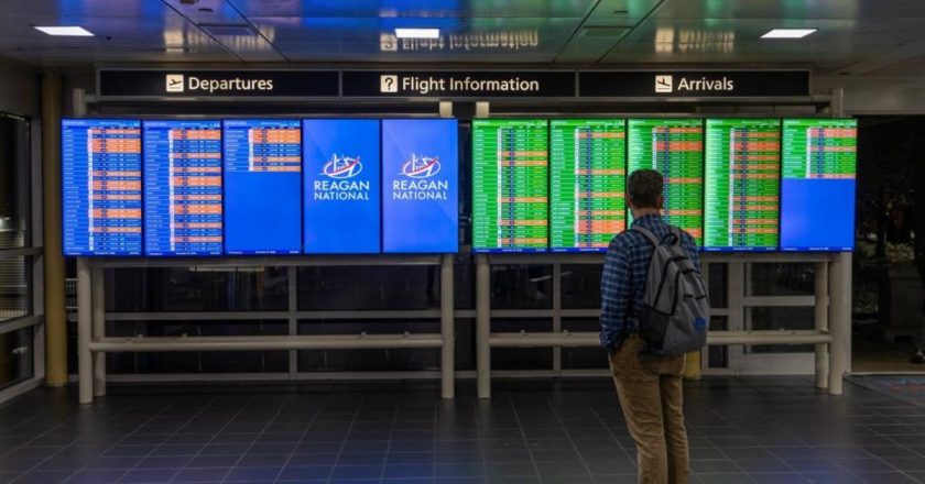 ABD’de kriz derinleşiyor! Yüzlerce uçuş iptal edildiDünya Haberleri