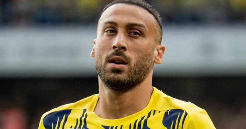 F.Bahçe’den ayrılık… Cenk Tosun Süper Lig’e gidecek… İşte yeni adresi