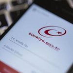 E Devlette az kişinin farkında olduğu özellikler ilgi topluyor